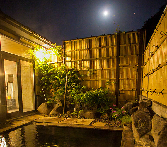 There are in-house bath and open-air bath for both men and ladies.